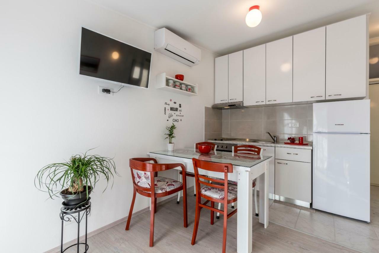 Apartment Taja, Cijela Kuca I Vrt Samo Za Vas Split Exterior foto